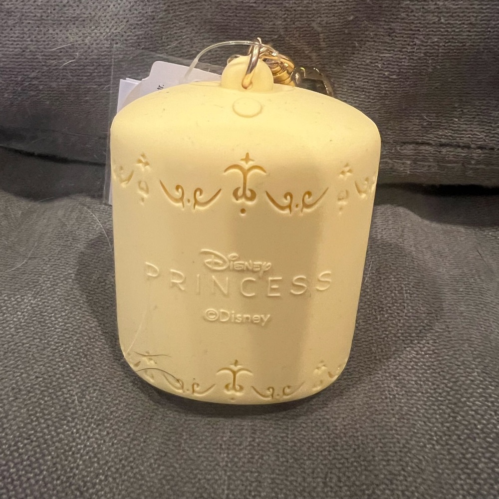 Bath and Body Works Disney Princess Rapunzel Lantern Keychain Hand Sanitizer - Picture 3 of 3